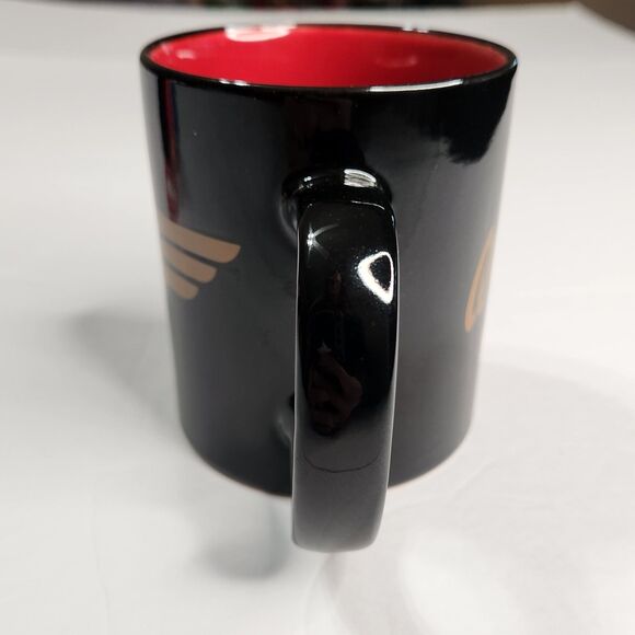 Wonder Women Gift Set Fluffballs Ornament Plush 4" Hallmark DC Comics Mug Cup - Picture 11 of 12